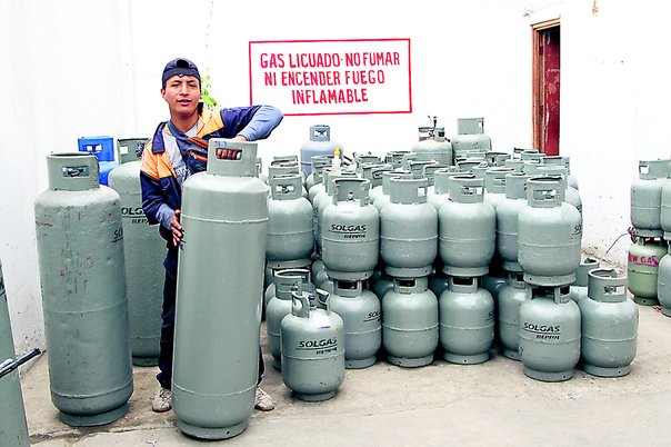EN PLENA SITUACIÃN DE DESASTRES Y EMERGENCIA NACIONAL Sube balÃ³n de gas a 43 soles en Lima y 38.30 en provincias